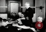 Immagine di Pistola Navy equipaggi New York United States USA, 1943, secondo 36 filmato di repertorio 65675027729