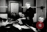 Immagine di Pistola Navy equipaggi New York United States USA, 1943, secondo 38 filmato di repertorio 65675027729