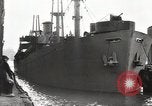 Immagine di I membri dell'equipaggio New York United States USA, 1943, secondo 3 filmato di repertorio 65675027730