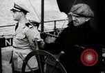 Immagine di I membri dell'equipaggio New York United States USA, 1943, secondo 14 filmato di repertorio 65675027730