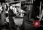 Immagine di I membri dell'equipaggio New York United States USA, 1943, secondo 19 filmato di repertorio 65675027730