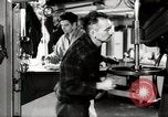 Immagine di I membri dell'equipaggio New York United States USA, 1943, secondo 36 filmato di repertorio 65675027730