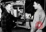 Immagine di I membri dell'equipaggio New York United States USA, 1943, secondo 51 filmato di repertorio 65675027730