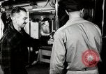 Immagine di I membri dell'equipaggio New York United States USA, 1943, secondo 52 filmato di repertorio 65675027730
