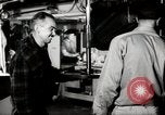 Immagine di I membri dell'equipaggio New York United States USA, 1943, secondo 53 filmato di repertorio 65675027730