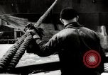 Immagine di I membri dell'equipaggio New York United States USA, 1943, secondo 61 filmato di repertorio 65675027730