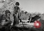 Standbild United States Marine Artillerie feuern Batterie europäische Theater, 1945, aus Sekunde 15 historischem Filmmaterial Videoclip 65675027738