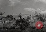 Standbild United States Marine Artillerie feuern Batterie europäische Theater, 1945, aus Sekunde 23 historischem Filmmaterial Videoclip 65675027738