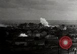 Standbild United States Marine Artillerie feuern Batterie europäische Theater, 1945, aus Sekunde 28 historischem Filmmaterial Videoclip 65675027738