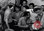 Standbild US-Kriegsschiff crew Unterhaltung Pacific Theater, 1943, aus Sekunde 13 historischem Filmmaterial Videoclip 65675027740