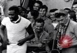 Standbild US-Kriegsschiff crew Unterhaltung Pacific Theater, 1943, aus Sekunde 16 historischem Filmmaterial Videoclip 65675027740