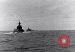 Standbild US-Kriegsschiffe Pacific Theater, 1943, aus Sekunde 12 historischem Filmmaterial Videoclip 65675027741