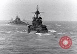 Standbild US-Kriegsschiffe Pacific Theater, 1943, aus Sekunde 20 historischem Filmmaterial Videoclip 65675027741
