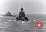 Standbild US-Kriegsschiffe Pacific Theater, 1943, aus Sekunde 25 historischem Filmmaterial Videoclip 65675027741
