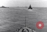 Standbild US-Kriegsschiffe Pacific Theater, 1943, aus Sekunde 52 historischem Filmmaterial Videoclip 65675027741