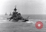 Standbild US-Kriegsschiffe Pacific Theater, 1943, aus Sekunde 57 historischem Filmmaterial Videoclip 65675027741