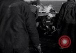 Standbild F9F Flugzeugabsturz Korea, 1951, aus Sekunde 44 historischem Filmmaterial Videoclip 65675027755