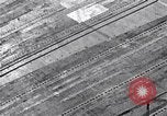 Standbild F9F Flugzeugabsturz Korea, 1951, aus Sekunde 11 historischem Filmmaterial Videoclip 65675027756