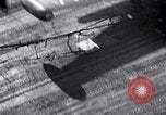 Standbild F9F Flugzeugabsturz Korea, 1951, aus Sekunde 12 historischem Filmmaterial Videoclip 65675027756