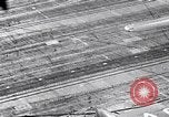 Standbild F9F Flugzeugabsturz Korea, 1951, aus Sekunde 14 historischem Filmmaterial Videoclip 65675027756
