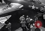 Standbild F9F Flugzeugabsturz Korea, 1951, aus Sekunde 24 historischem Filmmaterial Videoclip 65675027756