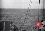 Standbild F4U Flugzeugabsturz Korea, 1951, aus Sekunde 13 historischem Filmmaterial Videoclip 65675027757