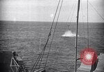 Standbild F4U Flugzeugabsturz Korea, 1951, aus Sekunde 21 historischem Filmmaterial Videoclip 65675027757
