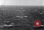 Standbild F4U Flugzeugabsturz Korea, 1951, aus Sekunde 31 historischem Filmmaterial Videoclip 65675027757