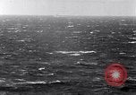 Standbild F4U Flugzeugabsturz Korea, 1951, aus Sekunde 32 historischem Filmmaterial Videoclip 65675027757