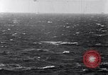 Standbild F4U Flugzeugabsturz Korea, 1951, aus Sekunde 33 historischem Filmmaterial Videoclip 65675027757