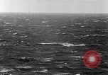 Standbild F4U Flugzeugabsturz Korea, 1951, aus Sekunde 36 historischem Filmmaterial Videoclip 65675027757