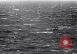 Standbild F4U Flugzeugabsturz Korea, 1951, aus Sekunde 49 historischem Filmmaterial Videoclip 65675027757