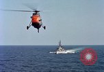 Standbild Rettung der abgestürzte Piloten United States USA, 1962, aus Sekunde 43 historischem Filmmaterial Videoclip 65675027763