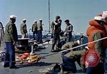 Standbild Rettung der abgestürzte Piloten United States USA, 1962, aus Sekunde 57 historischem Filmmaterial Videoclip 65675027763