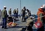 Standbild Rettung der abgestürzte Piloten United States USA, 1962, aus Sekunde 58 historischem Filmmaterial Videoclip 65675027763