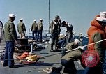 Standbild Rettung der abgestürzte Piloten United States USA, 1962, aus Sekunde 59 historischem Filmmaterial Videoclip 65675027763