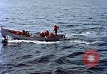 Immagine di Operazioni di salvataggio United States USA, 1962, secondo 40 filmato di repertorio 65675027770