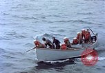 Immagine di Operazioni di salvataggio United States USA, 1962, secondo 50 filmato di repertorio 65675027770