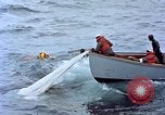 Immagine di Operazioni di salvataggio United States USA, 1962, secondo 62 filmato di repertorio 65675027770