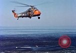 Standbild Rettungsaktionen United States USA, 1962, aus Sekunde 17 historischem Filmmaterial Videoclip 65675027773