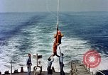 Standbild Rettungsaktionen United States USA, 1962, aus Sekunde 57 historischem Filmmaterial Videoclip 65675027773