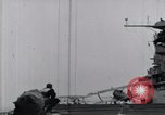 Standbild US Marine Corps Grumman F3F-2 stürzt auf Flight Deck der USS Wasp Atlantik, 1940, aus Sekunde 28 historischem Filmmaterial Videoclip 65675027775