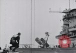 Standbild US Marine Corps Grumman F3F-2 stürzt auf Flight Deck der USS Wasp Atlantik, 1940, aus Sekunde 34 historischem Filmmaterial Videoclip 65675027775