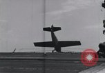 Immagine di F4F nasi sulla USS Wasp Teatro pacifico, 1942, secondo 17 filmato di repertorio 65675027779