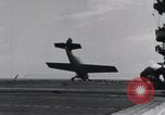 Immagine di F4F nasi sulla USS Wasp Teatro pacifico, 1942, secondo 25 filmato di repertorio 65675027779