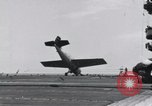 Immagine di F4F nasi sulla USS Wasp Teatro pacifico, 1942, secondo 30 filmato di repertorio 65675027779