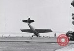 Immagine di F4F nasi sulla USS Wasp Teatro pacifico, 1942, secondo 32 filmato di repertorio 65675027779