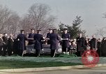 Standbild Ich Virgil Grissom Beerdigung Arlington Cemetery Virginia USA, 1967, aus Sekunde 18 historischem Filmmaterial Videoclip 65675027809