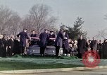 Standbild Ich Virgil Grissom Beerdigung Arlington Cemetery Virginia USA, 1967, aus Sekunde 28 historischem Filmmaterial Videoclip 65675027809