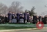 Standbild Ich Virgil Grissom Beerdigung Arlington Cemetery Virginia USA, 1967, aus Sekunde 44 historischem Filmmaterial Videoclip 65675027809